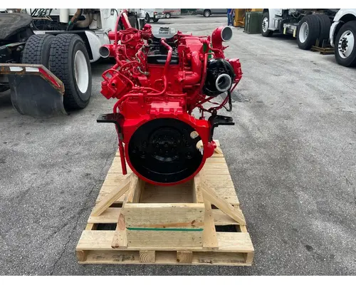CUMMINS ISB 6.7 Engine Assembly