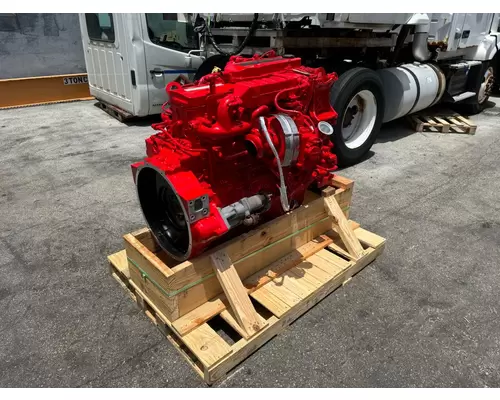 CUMMINS ISB 6.7 Engine Assembly