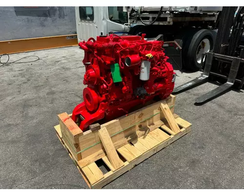 CUMMINS ISB 6.7 Engine Assembly