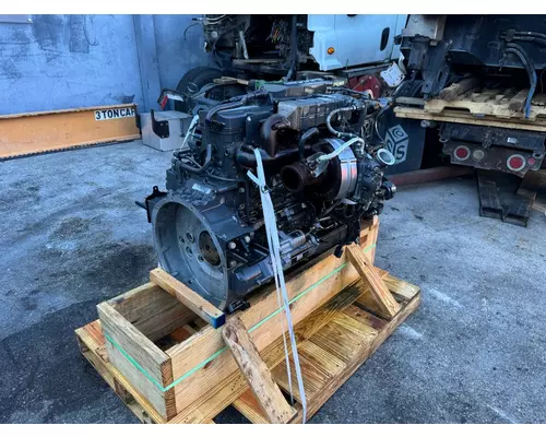 CUMMINS ISB 6.7 Engine Assembly