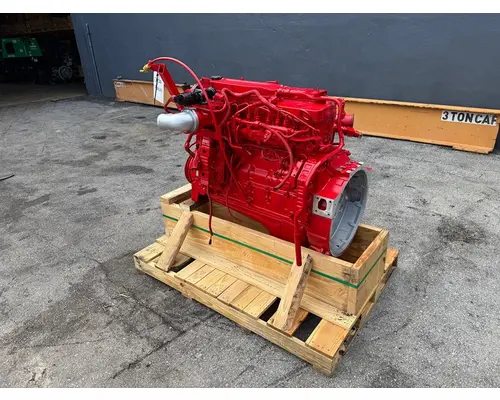 CUMMINS ISB 6.7 Engine Assembly