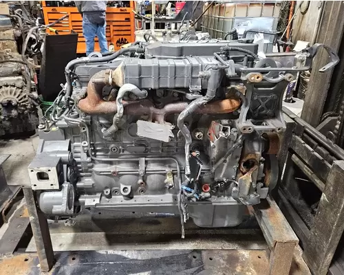 CUMMINS ISB 6.7 Engine Assembly