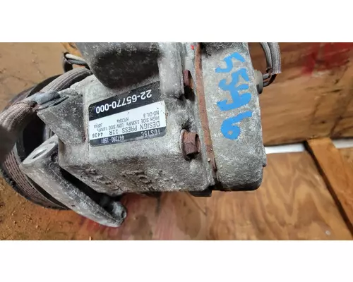 CUMMINS ISB6.7 Air Conditioner Compressor