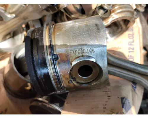 CUMMINS ISB6.7 Crankshaft