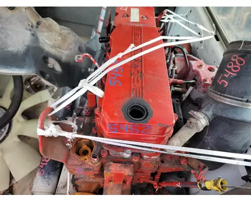 CUMMINS ISB6.7 Cylinder Head