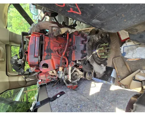 CUMMINS ISB6.7 Cylinder Head