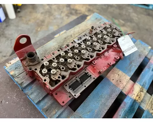 CUMMINS ISB6.7 Cylinder Head