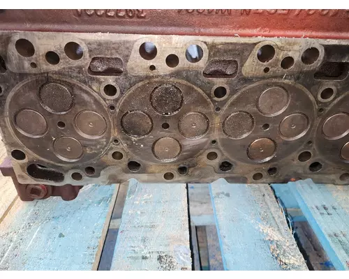 CUMMINS ISB6.7 Cylinder Head