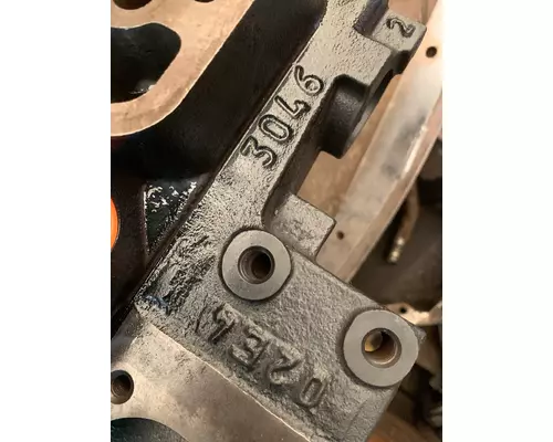 CUMMINS ISB6.7 Cylinder Head