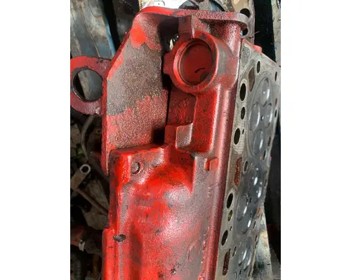 CUMMINS ISB6.7 Cylinder Head