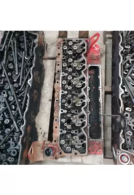 CUMMINS ISB6.7 Cylinder Head