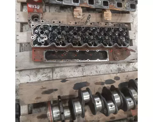 CUMMINS ISB6.7 Cylinder Head