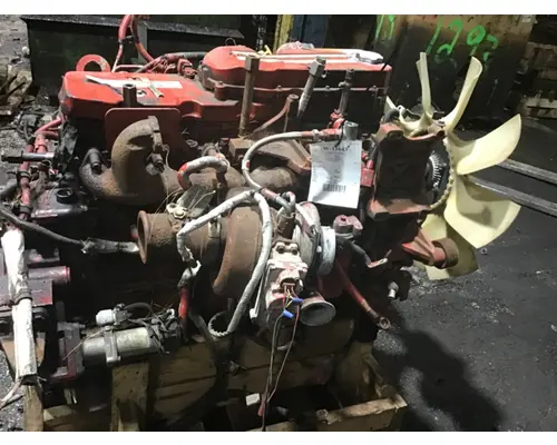 CUMMINS ISB6.7 Engine Assembly