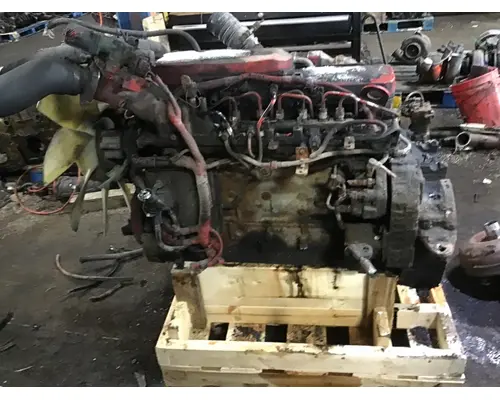 CUMMINS ISB6.7 Engine Assembly