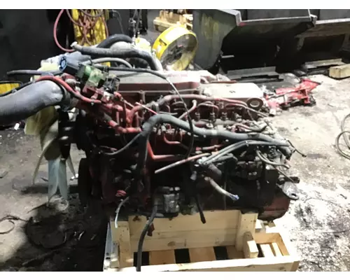 CUMMINS ISB6.7 Engine Assembly