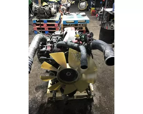 CUMMINS ISB6.7 Engine Assembly