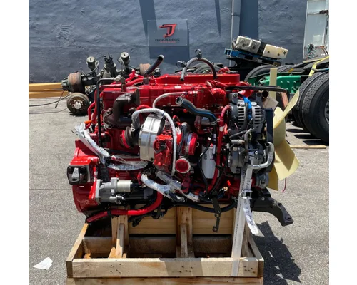 CUMMINS ISB6.7 Engine Assembly