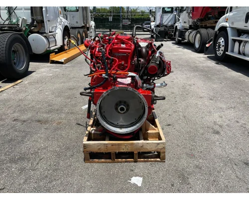 CUMMINS ISB6.7 Engine Assembly
