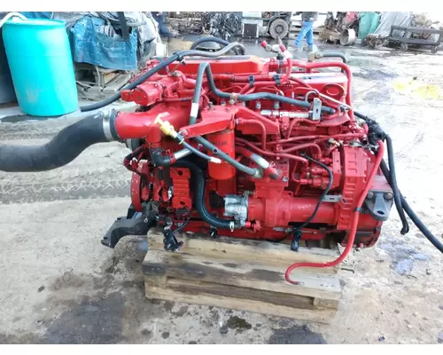 CUMMINS ISB6.7 Engine Assembly