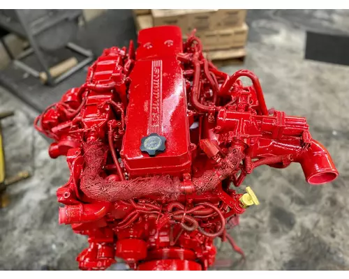 CUMMINS ISB6.7 Engine Assembly