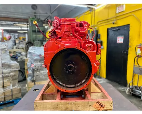 CUMMINS ISB6.7 Engine Assembly