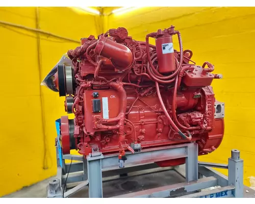 CUMMINS ISB6.7 Engine Assembly