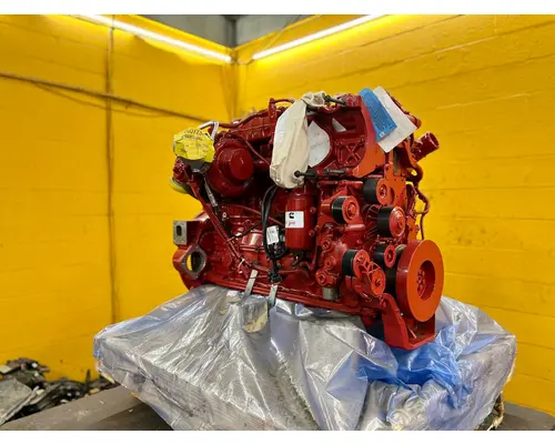 CUMMINS ISB6.7 Engine Assembly