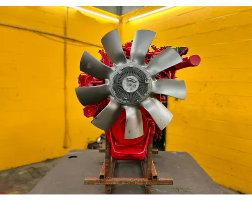 CUMMINS ISB6.7 Engine Assembly