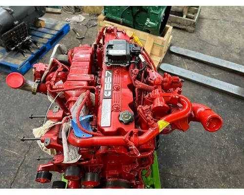 CUMMINS ISB6.7 Engine Assembly