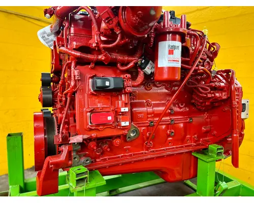 CUMMINS ISB6.7 Engine Assembly
