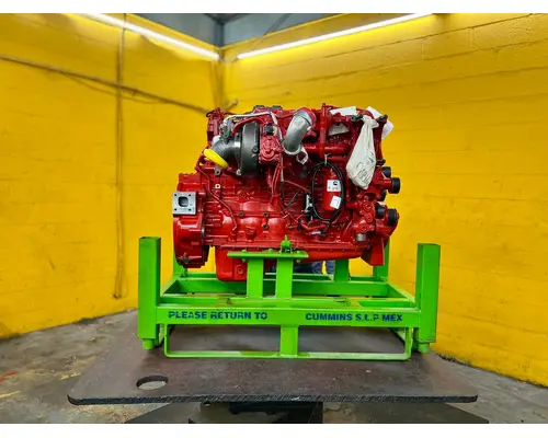 CUMMINS ISB6.7 Engine Assembly