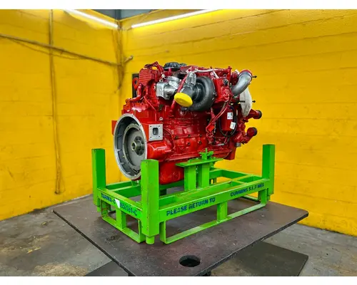 CUMMINS ISB6.7 Engine Assembly