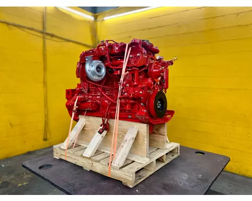 CUMMINS ISB6.7 Engine Assembly