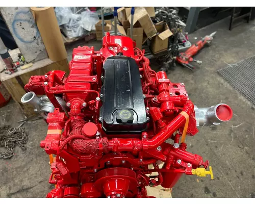 CUMMINS ISB6.7 Engine Assembly