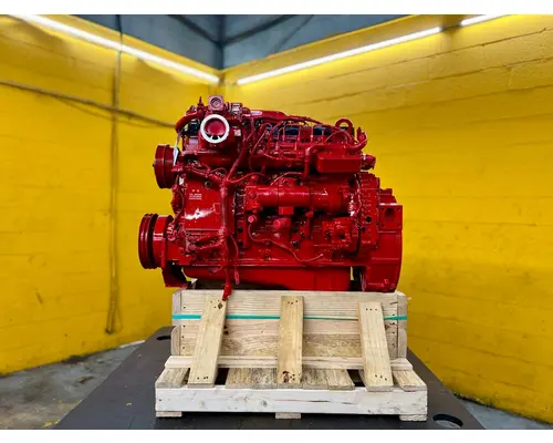 CUMMINS ISB6.7 Engine Assembly