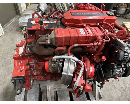 CUMMINS ISB6.7 Engine Assembly