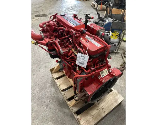 CUMMINS ISB6.7 Engine Assembly