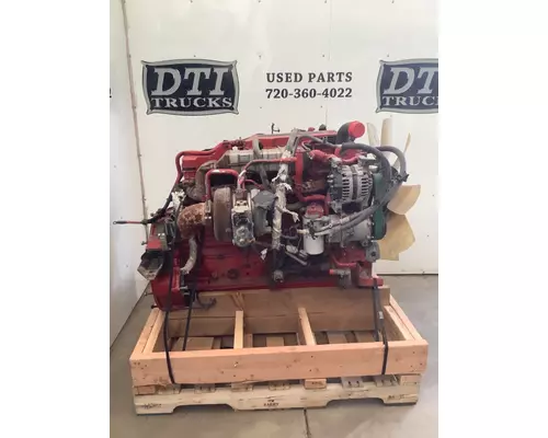 CUMMINS ISB6.7 Engine Assembly