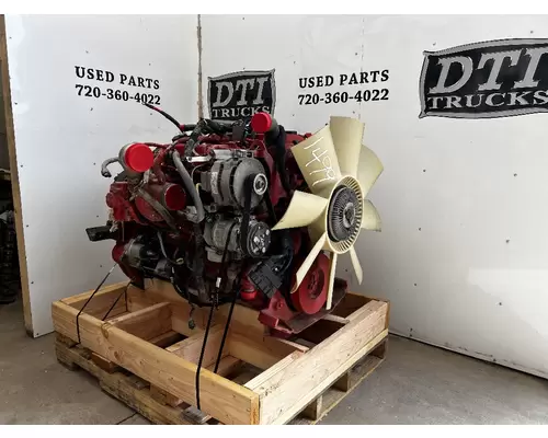 CUMMINS ISB6.7 Engine Assembly