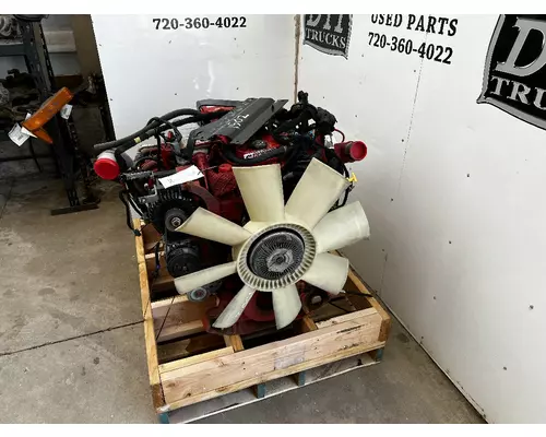 CUMMINS ISB6.7 Engine Assembly