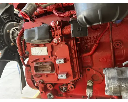 CUMMINS ISB6.7 Engine Assembly