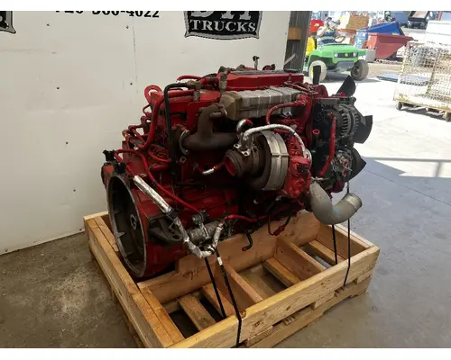 CUMMINS ISB6.7 Engine Assembly
