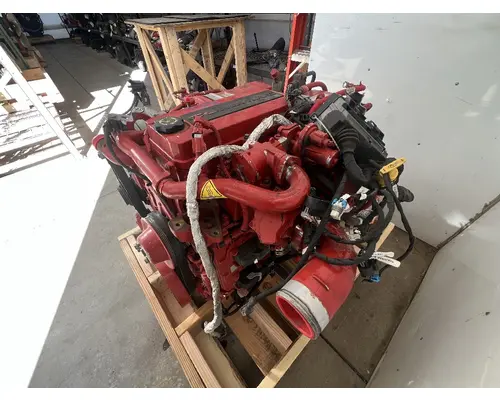 CUMMINS ISB6.7 Engine Assembly