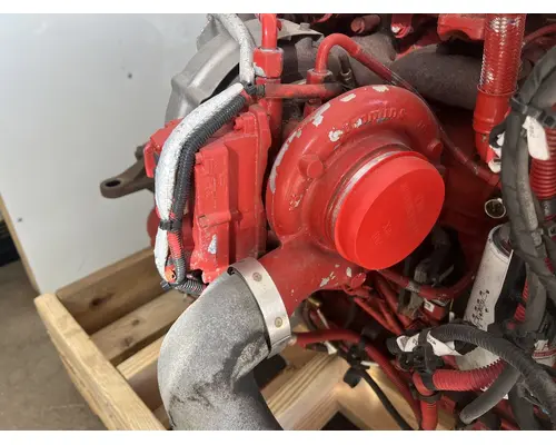 CUMMINS ISB6.7 Engine Assembly