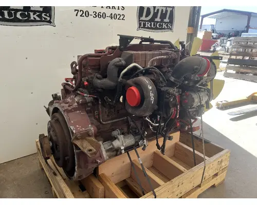 CUMMINS ISB6.7 Engine Assembly