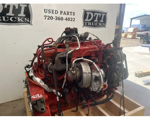 CUMMINS ISB6.7 Engine Assembly
