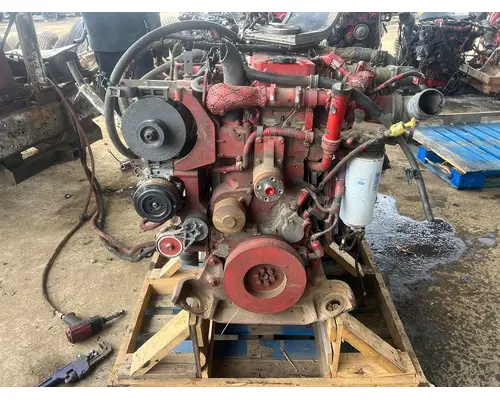 CUMMINS ISB6.7 Engine Assembly