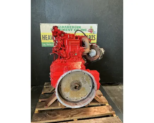 CUMMINS ISB6.7 Engine Assembly
