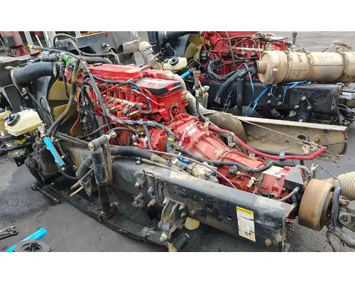 CUMMINS ISB6.7 Engine Assembly
