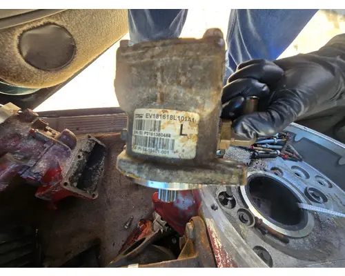 CUMMINS ISB6.7 Front Cover